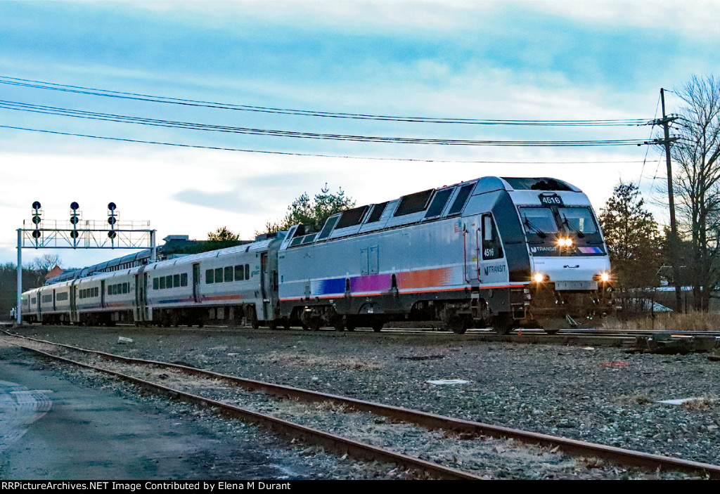 NJT 4516 on Train 1215